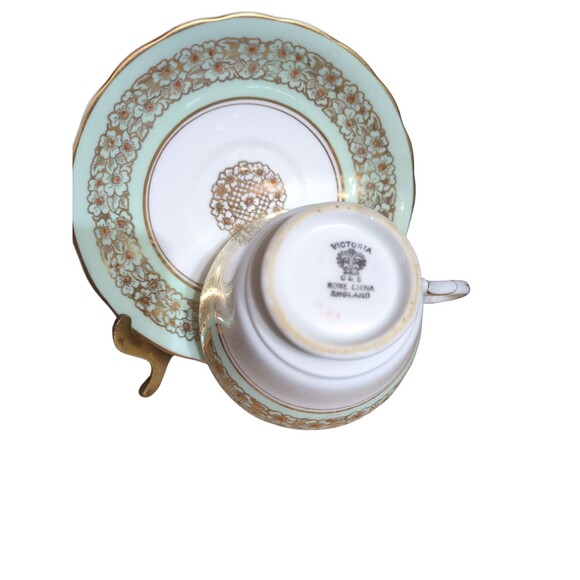 Victoria C& E Teacup and Saucer Gold Trim Gold Floral Band - Picture 4 of 7